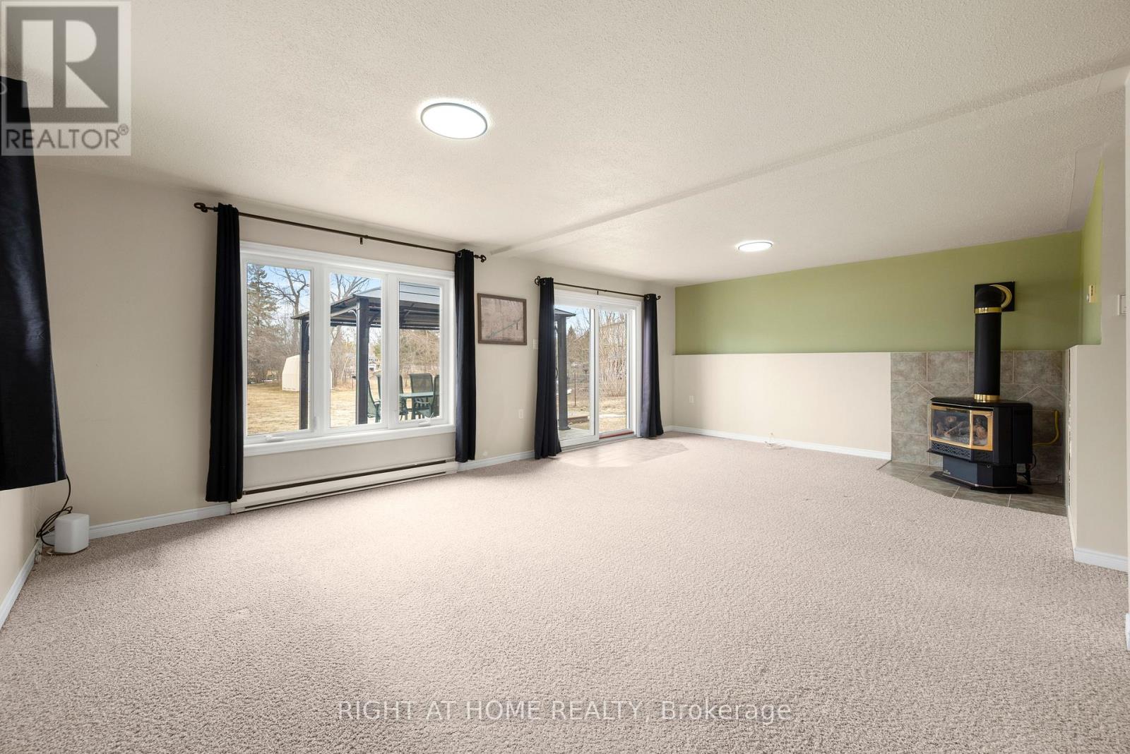 12 Maple Grove Road, Kawartha Lakes (Lindsay), Ontario  K9V 4R6 - Photo 20 - X12966488