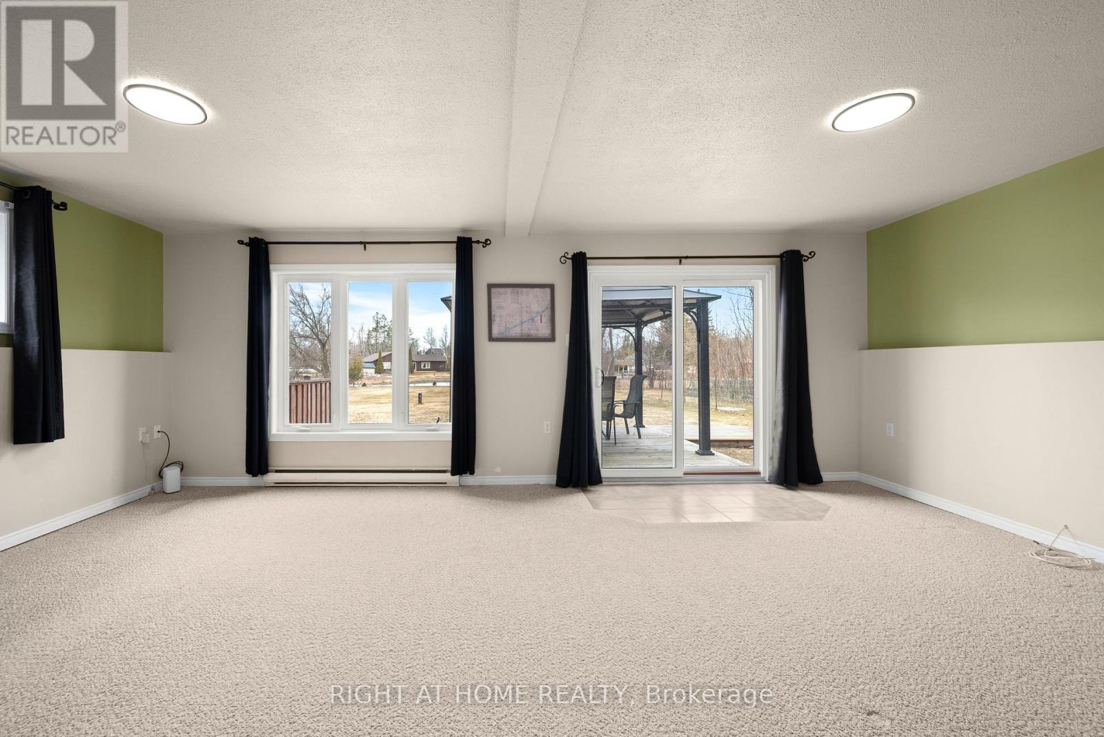 12 Maple Grove Road, Kawartha Lakes (Lindsay), Ontario  K9V 4R6 - Photo 22 - X12966488