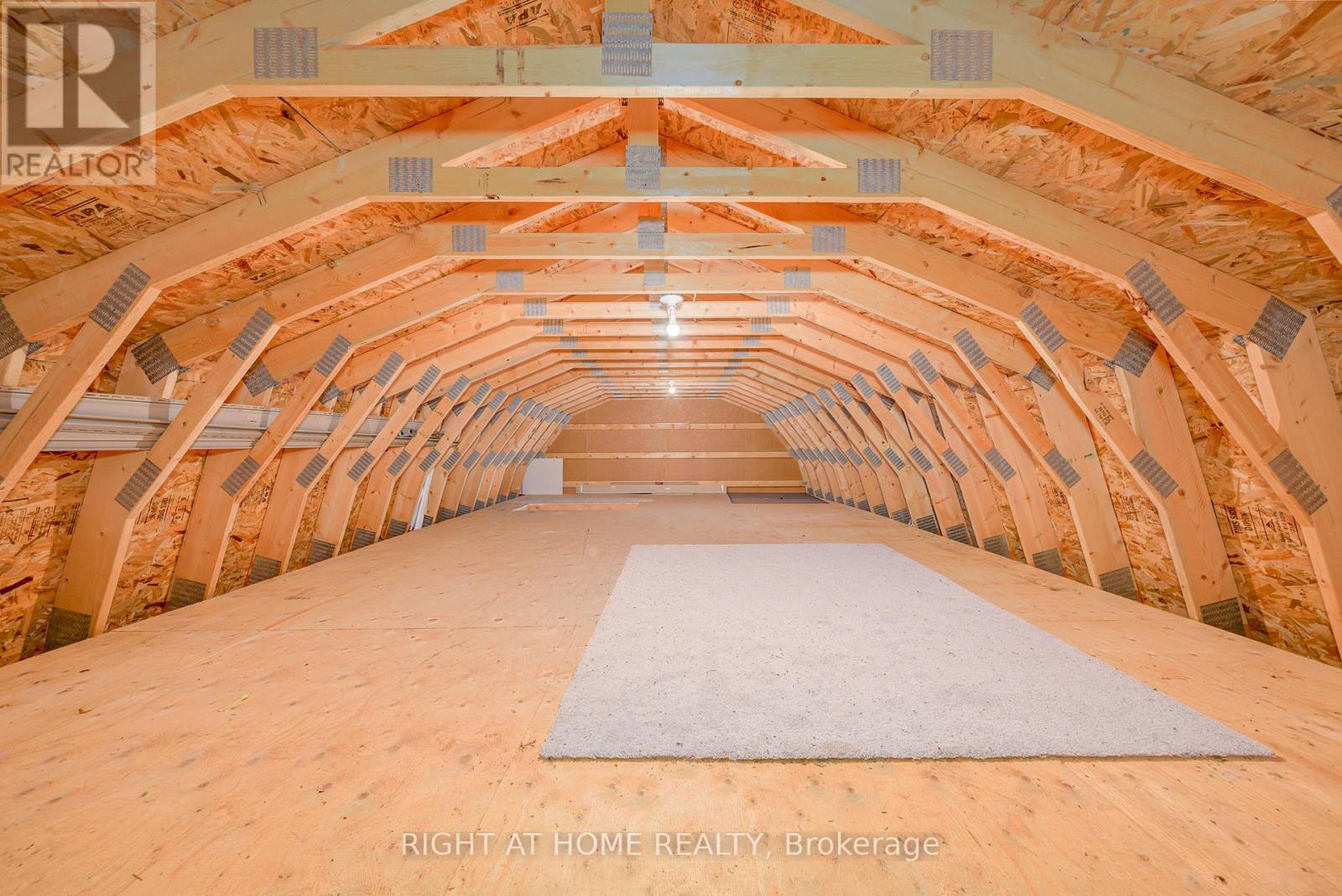 12 Maple Grove Road, Kawartha Lakes (Lindsay), Ontario  K9V 4R6 - Photo 38 - X12966488