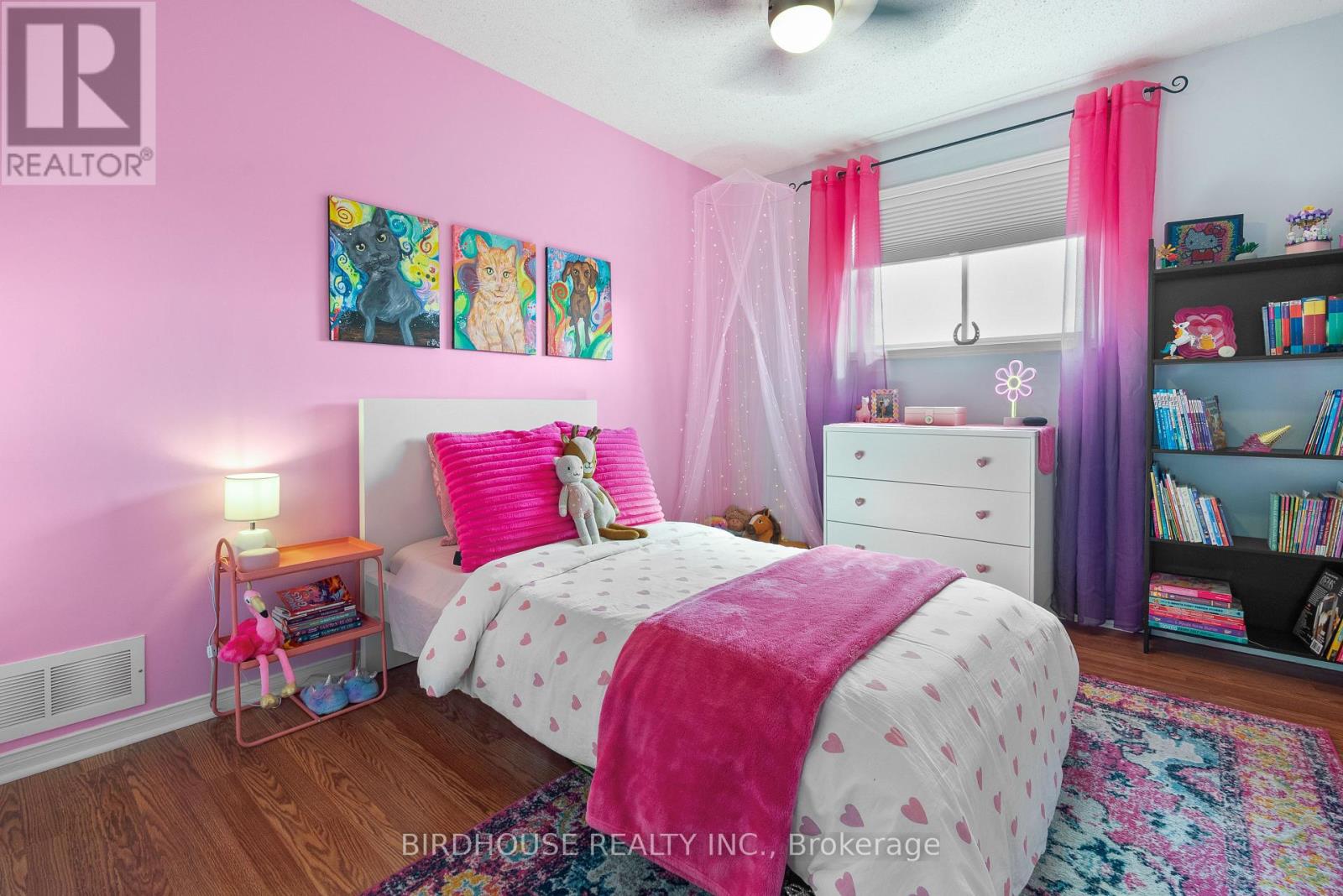 56 Champlain Boulevard, Kawartha Lakes (Lindsay), Ontario  K9V 4R1 - Photo 19 - X12966552