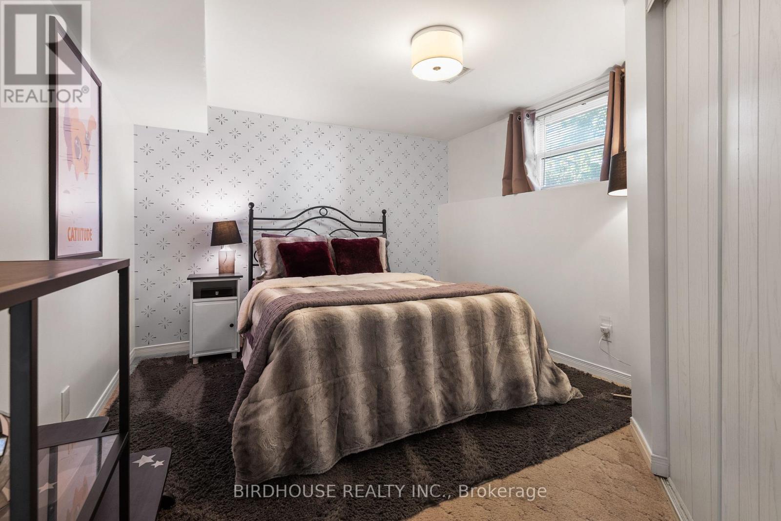 56 Champlain Boulevard, Kawartha Lakes (Lindsay), Ontario  K9V 4R1 - Photo 29 - X12966552