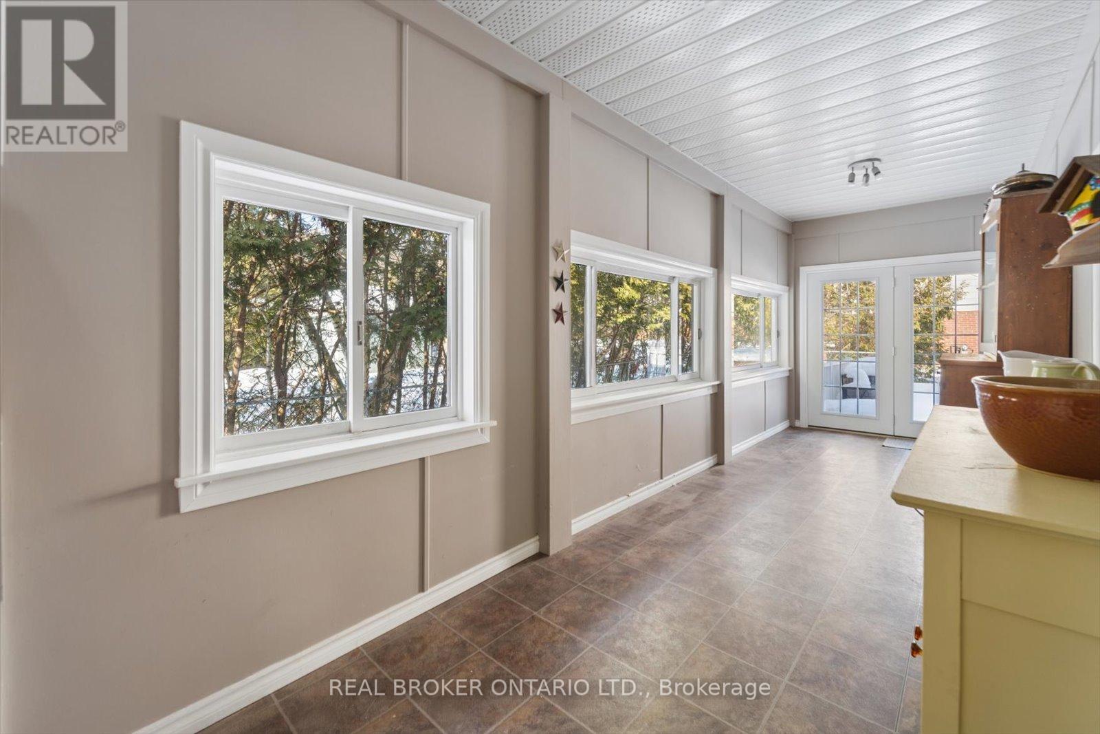 1449 Champlain Drive, Peterborough (Northcrest Ward 5), Ontario  K9L 1N3 - Photo 47 - X12966584