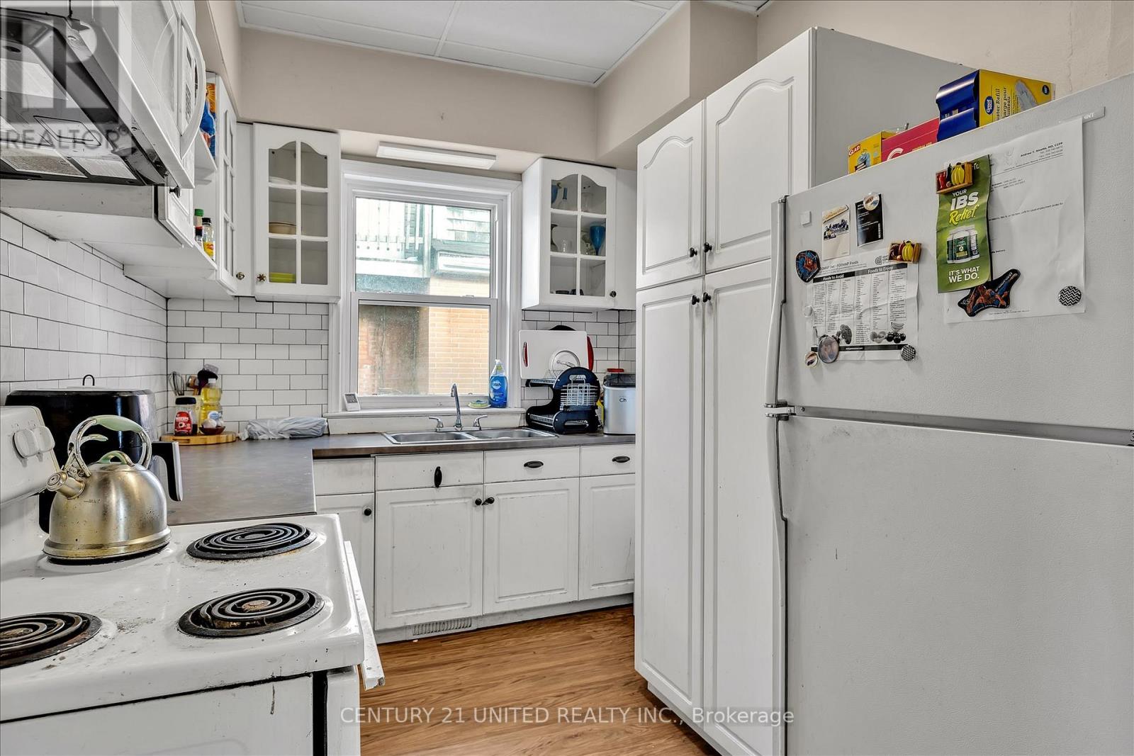 550 Aylmer Street N, Peterborough (Town Ward 3), Ontario  K9H 3W7 - Photo 10 - X12966962