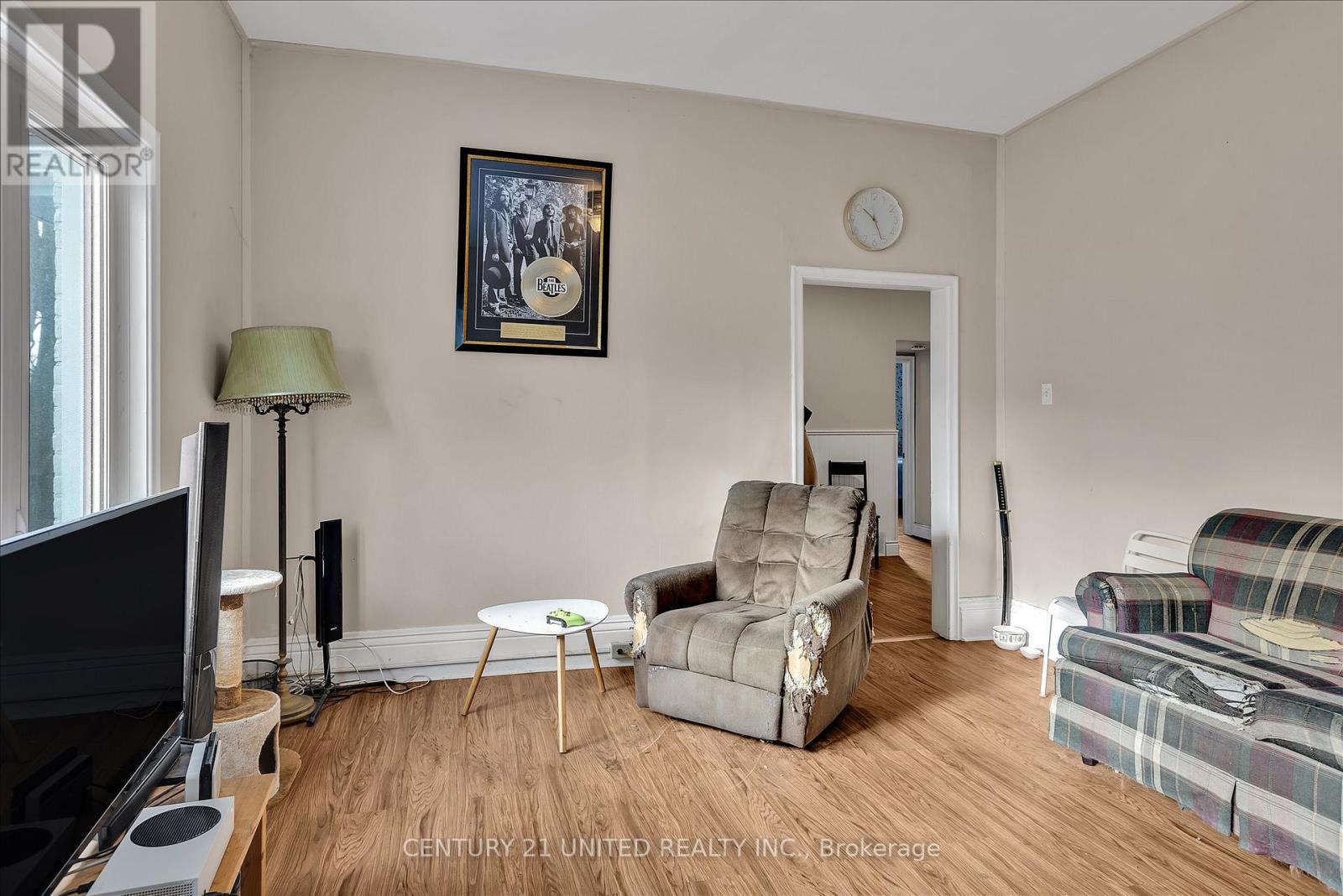 550 Aylmer Street N, Peterborough (Town Ward 3), Ontario  K9H 3W7 - Photo 12 - X12966962