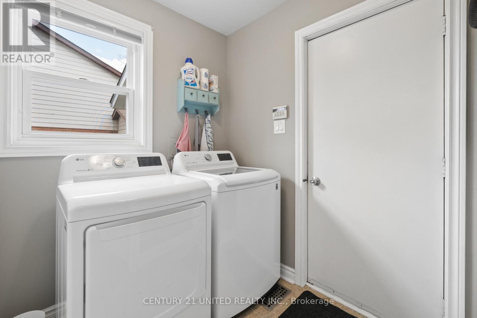 234 Ridgewood Road, Peterborough (Monaghan Ward 2), Ontario  K9J 8A3 - Photo 17 - X12967116