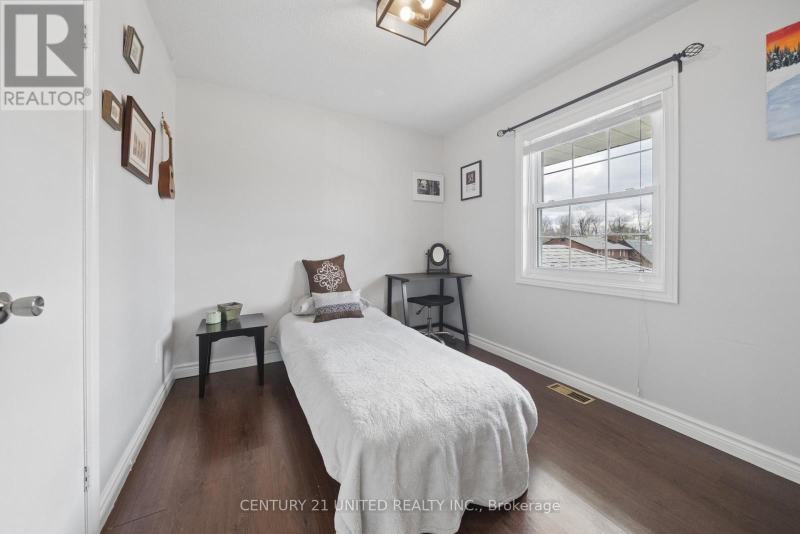 234 Ridgewood Road, Peterborough (Monaghan Ward 2), Ontario  K9J 8A3 - Photo 28 - X12967116