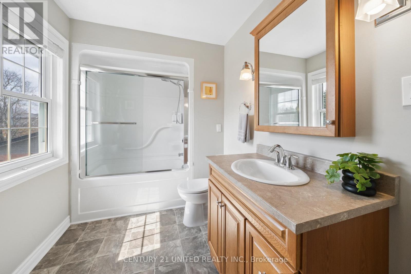 234 Ridgewood Road, Peterborough (Monaghan Ward 2), Ontario  K9J 8A3 - Photo 30 - X12967116