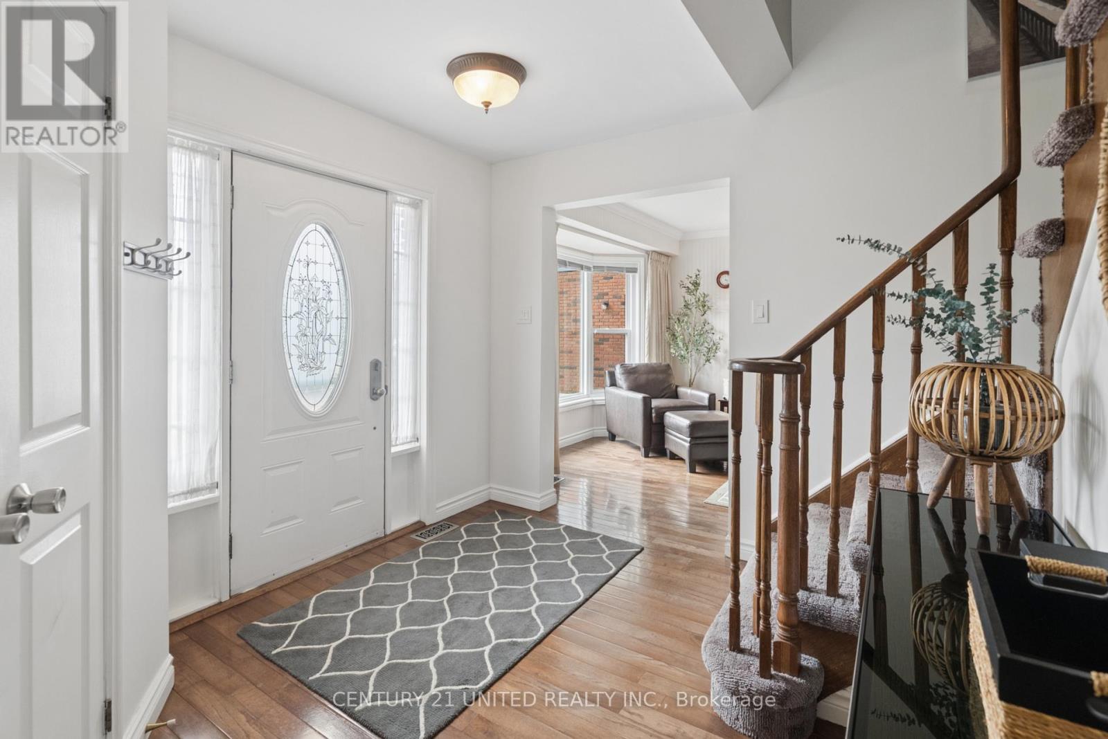 234 Ridgewood Road, Peterborough (Monaghan Ward 2), Ontario  K9J 8A3 - Photo 4 - X12967116