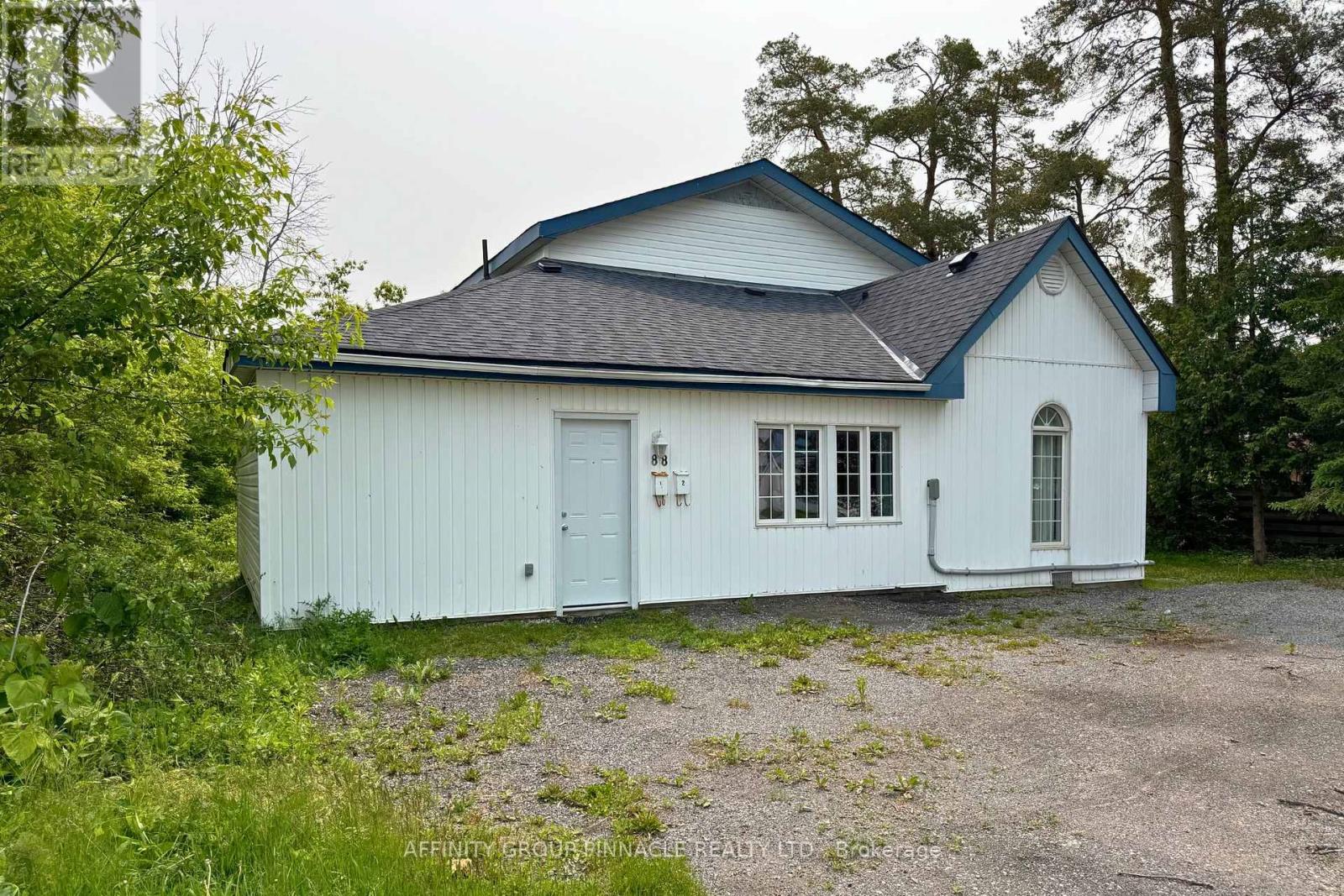 #1 - 88 ALBERT STREET S, kawartha lakes (lindsay), Ontario