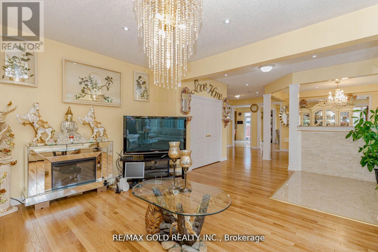 1554 Bruny Avenue, Pickering (Duffin Heights), Ontario  L0A 1G0 - Photo 7 - E12967418