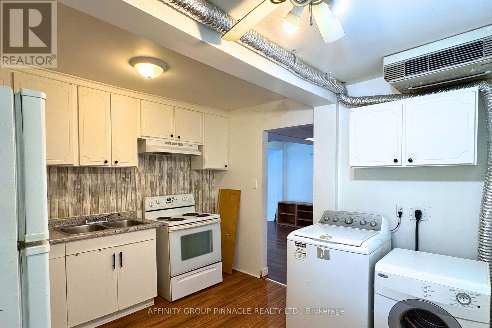 #2 - 88 Albert Street S, Kawartha Lakes (Lindsay), Ontario  K9V 3H6 - Photo 4 - X12967562