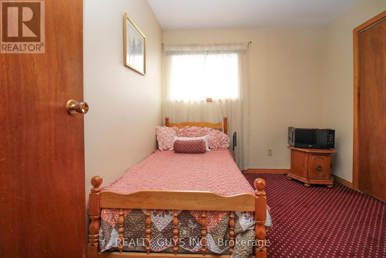 1168 Normandy Street, Peterborough (Northcrest Ward 5), Ontario  K9H 7L9 - Photo 16 - X12967844