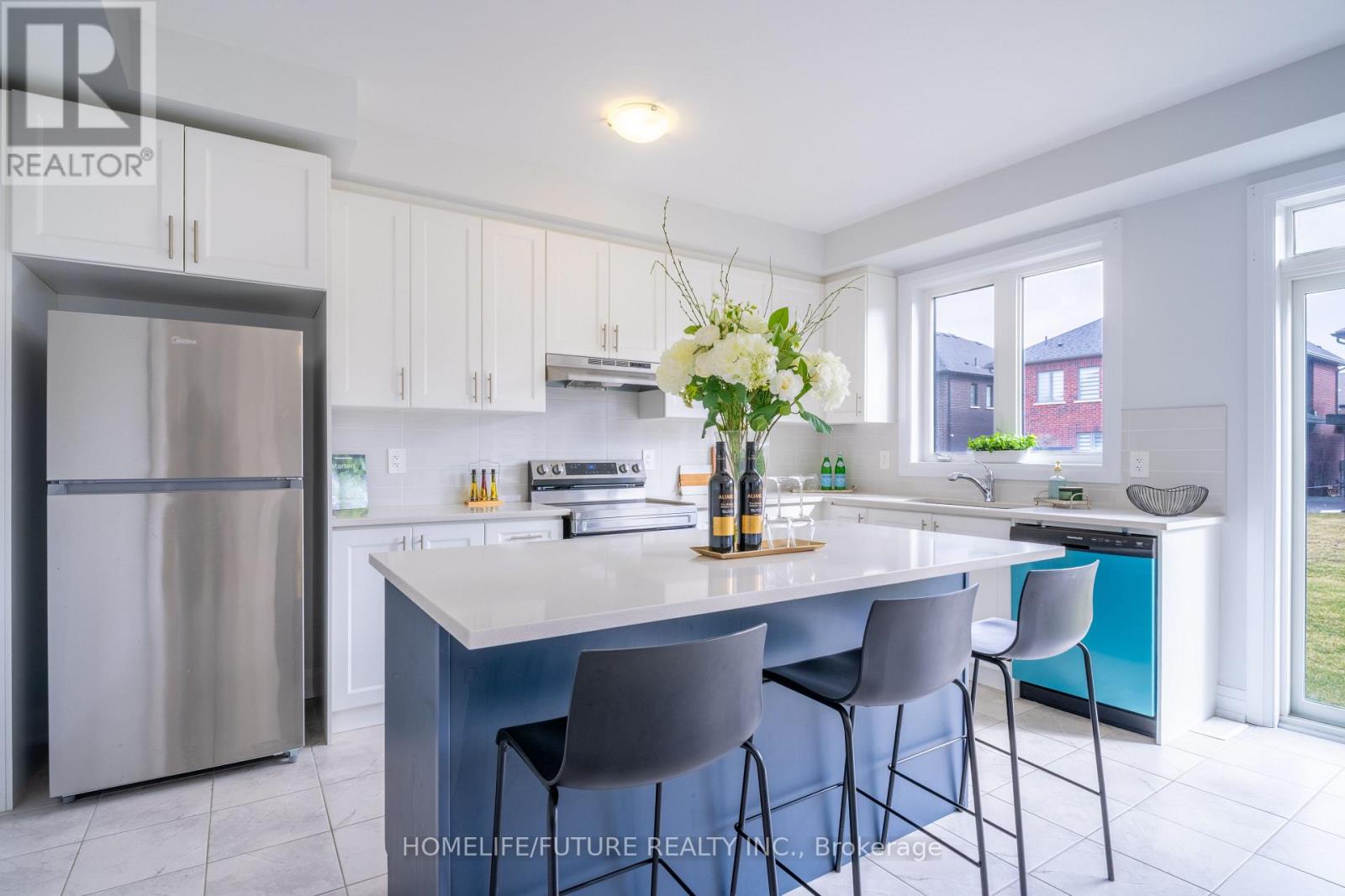 22 Mckay Avenue, Kawartha Lakes (Lindsay), Ontario  K9V 0R2 - Photo 10 - X12968108