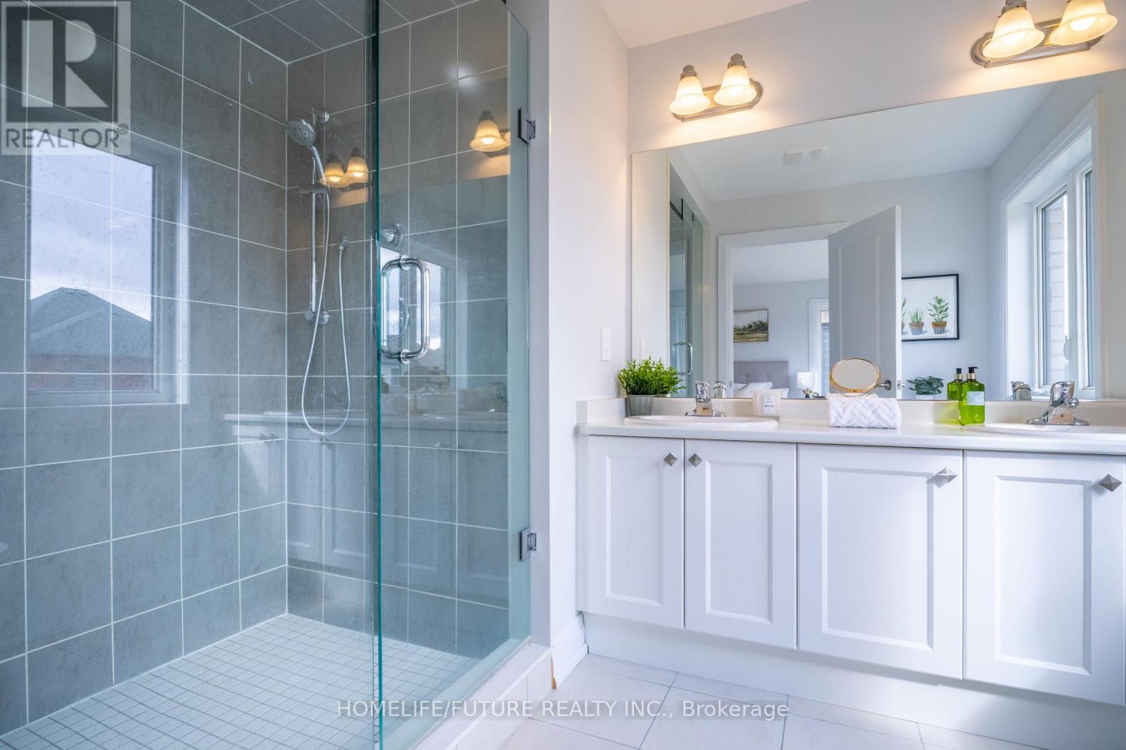 22 Mckay Avenue, Kawartha Lakes (Lindsay), Ontario  K9V 0R2 - Photo 15 - X12968108