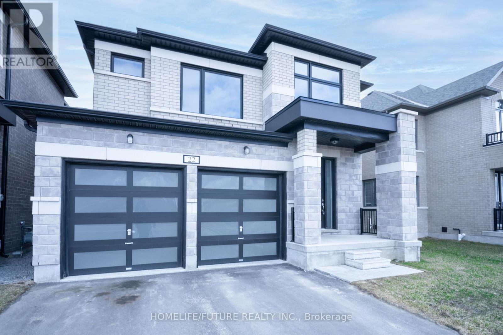 22 Mckay Avenue, Kawartha Lakes (Lindsay), Ontario  K9V 0R2 - Photo 2 - X12968108