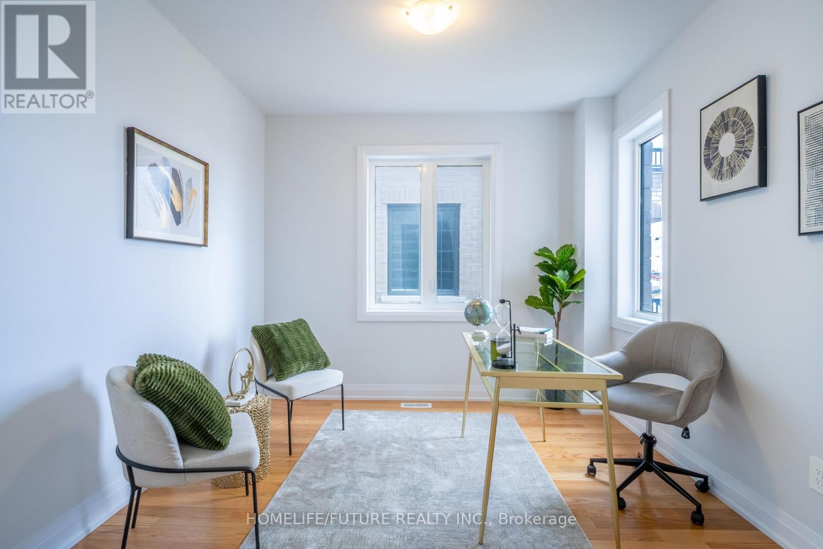 22 Mckay Avenue, Kawartha Lakes (Lindsay), Ontario  K9V 0R2 - Photo 4 - X12968108