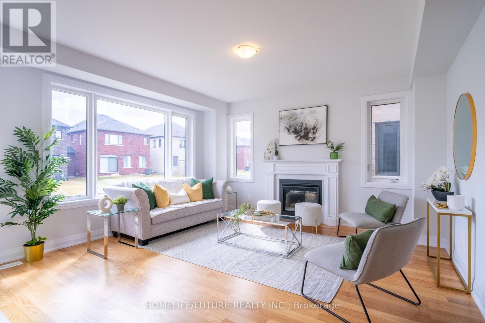 22 Mckay Avenue, Kawartha Lakes (Lindsay), Ontario  K9V 0R2 - Photo 6 - X12968108