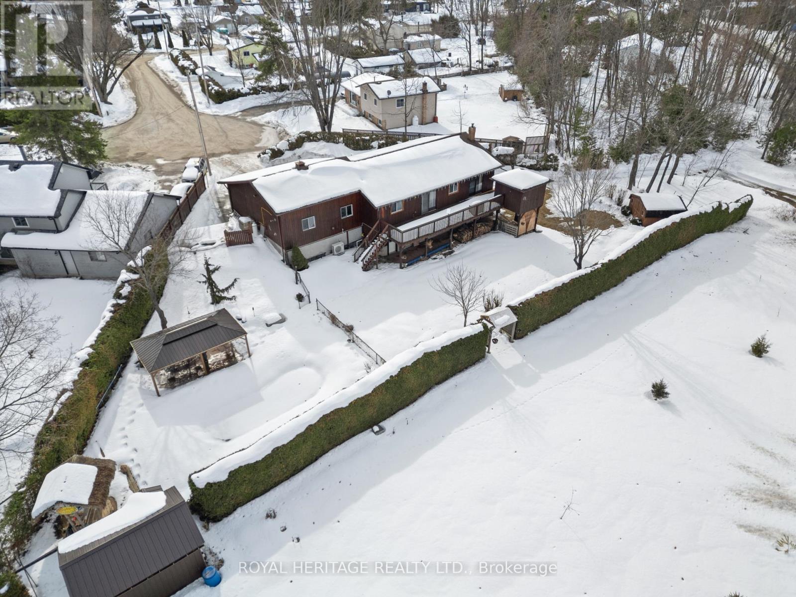 9 Teepee Court, Kawartha Lakes (Fenelon), Ontario  K9V 4R6 - Photo 32 - X12968952