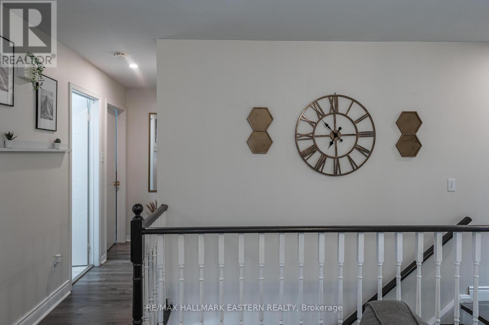 297 Towerhill Road, Peterborough (Northcrest Ward 5), Ontario  K9H 7N1 - Photo 15 - X12969046