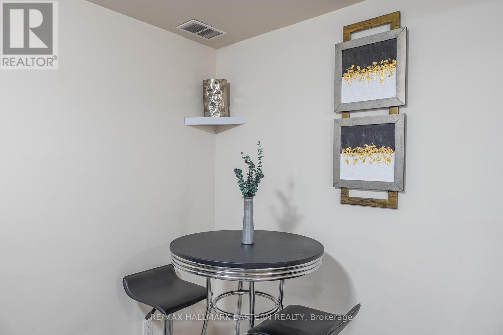 297 Towerhill Road, Peterborough (Northcrest Ward 5), Ontario  K9H 7N1 - Photo 20 - X12969046