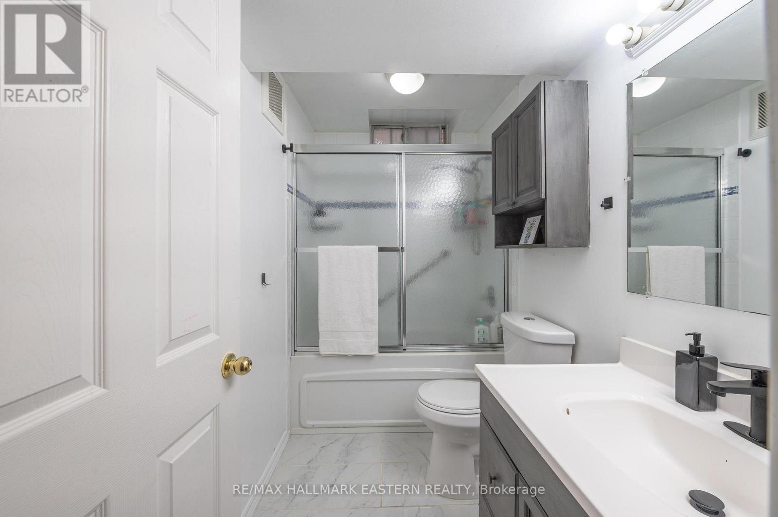 297 Towerhill Road, Peterborough (Northcrest Ward 5), Ontario  K9H 7N1 - Photo 22 - X12969046