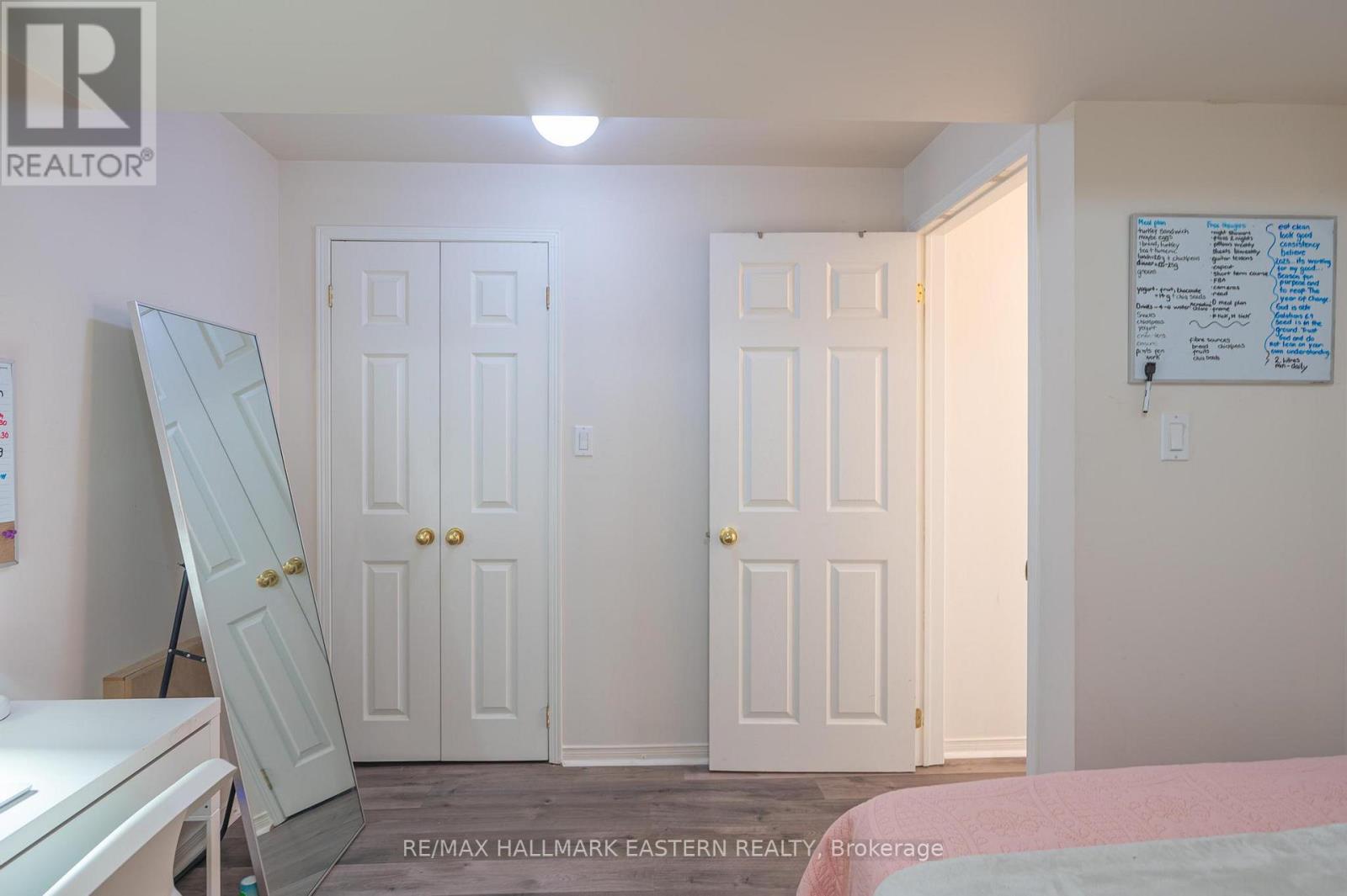 297 Towerhill Road, Peterborough (Northcrest Ward 5), Ontario  K9H 7N1 - Photo 25 - X12969046