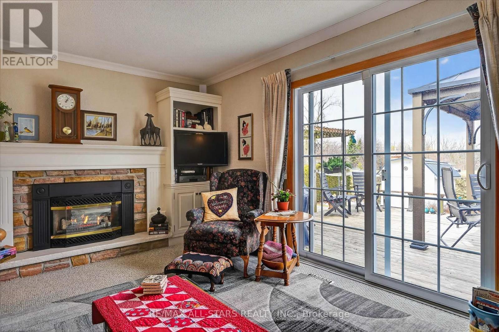 26 Applewood Crescent, Kawartha Lakes (Lindsay), Ontario  K9V 4W8 - Photo 18 - X12969180