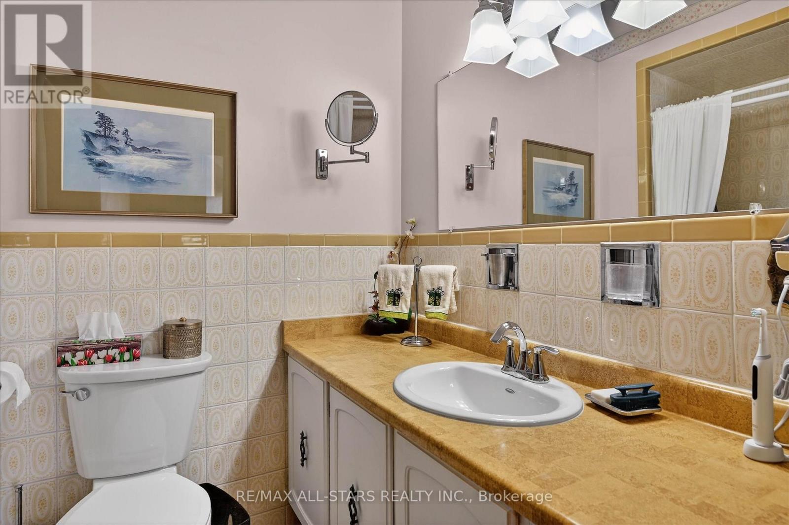 26 Applewood Crescent, Kawartha Lakes (Lindsay), Ontario  K9V 4W8 - Photo 23 - X12969180