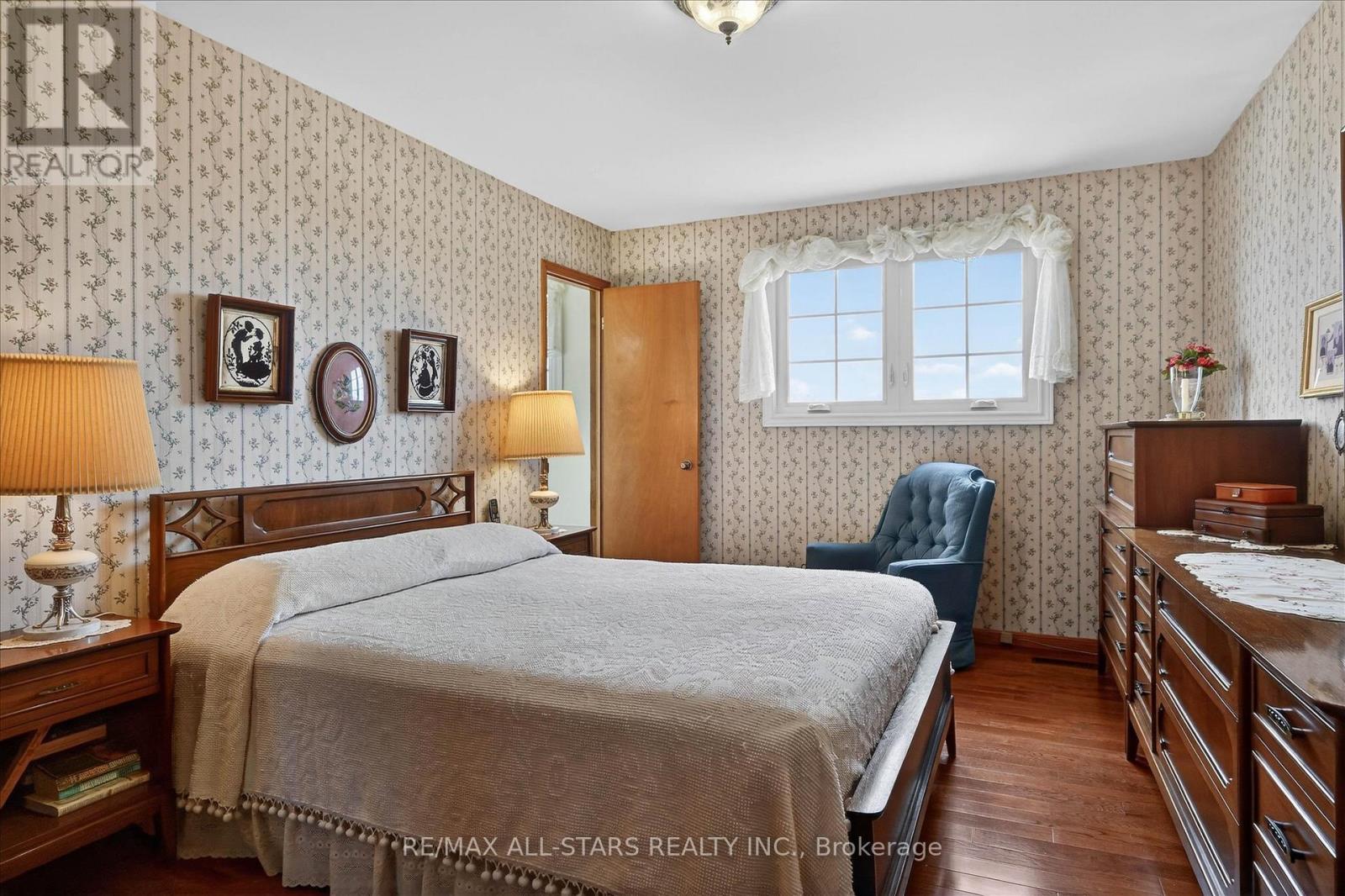 26 Applewood Crescent, Kawartha Lakes (Lindsay), Ontario  K9V 4W8 - Photo 25 - X12969180