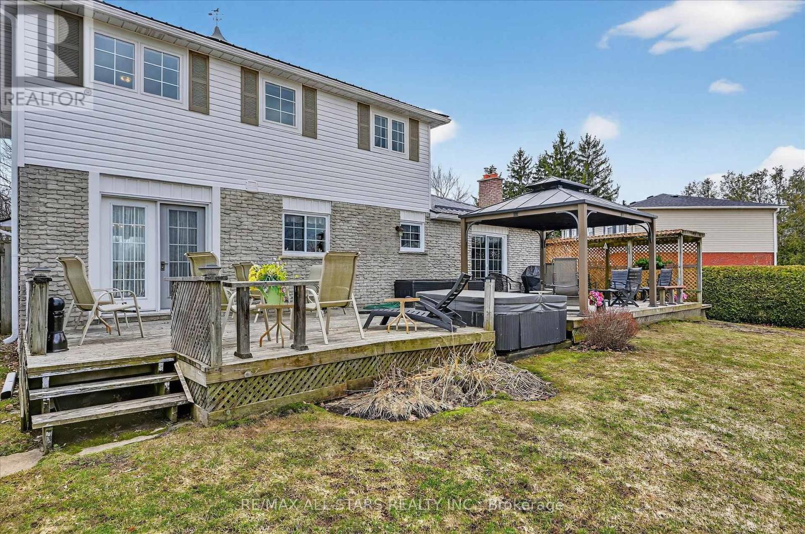 26 Applewood Crescent, Kawartha Lakes (Lindsay), Ontario  K9V 4W8 - Photo 44 - X12969180