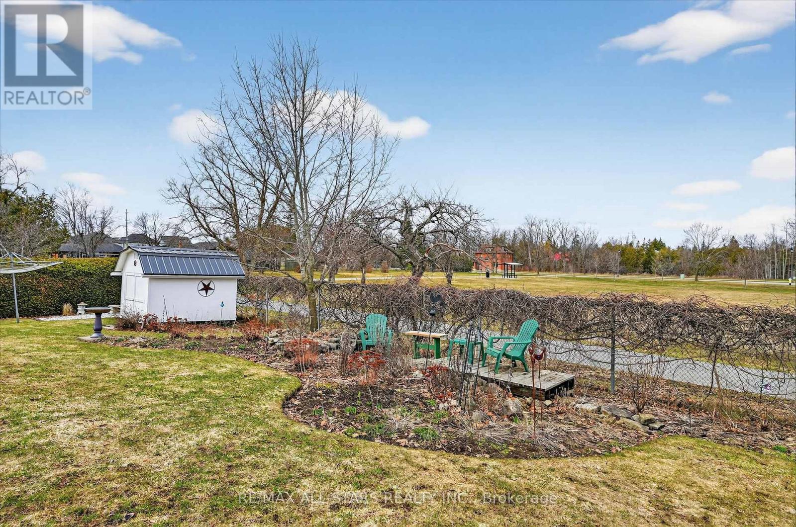 26 Applewood Crescent, Kawartha Lakes (Lindsay), Ontario  K9V 4W8 - Photo 45 - X12969180