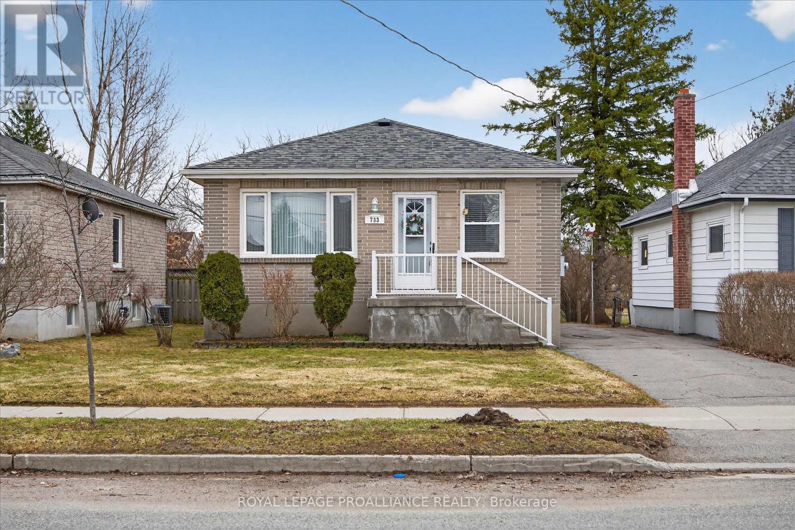 733 CAMERON STREET, peterborough (otonabee ward 1), Ontario