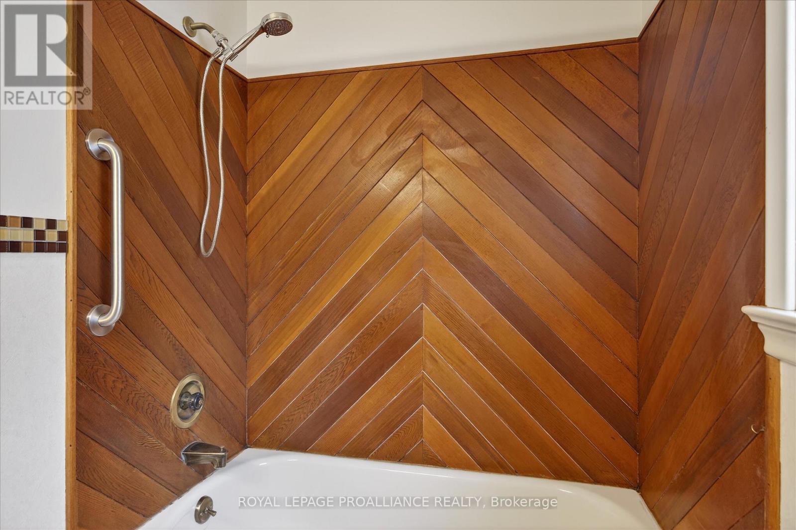 733 Cameron Street, Peterborough (Otonabee Ward 1), Ontario  K9J 4A1 - Photo 23 - X12970514