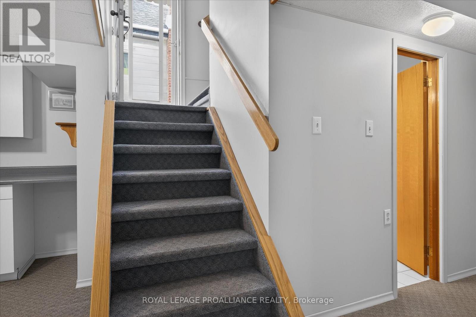 733 Cameron Street, Peterborough (Otonabee Ward 1), Ontario  K9J 4A1 - Photo 24 - X12970514