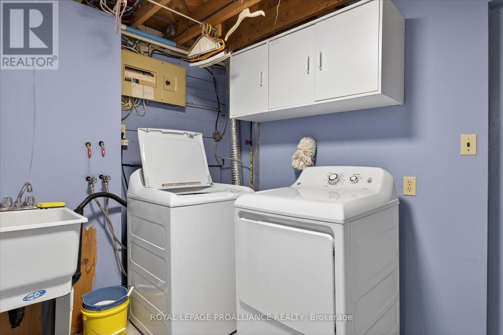 733 Cameron Street, Peterborough (Otonabee Ward 1), Ontario  K9J 4A1 - Photo 35 - X12970514