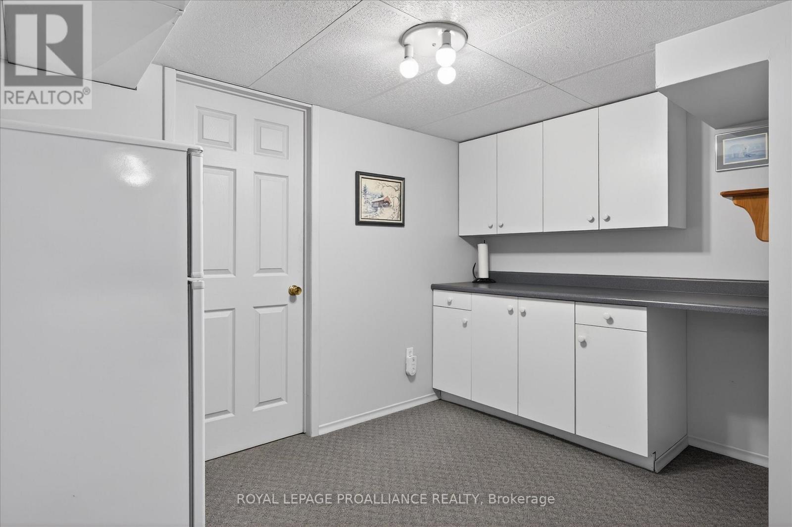 733 Cameron Street, Peterborough (Otonabee Ward 1), Ontario  K9J 4A1 - Photo 36 - X12970514