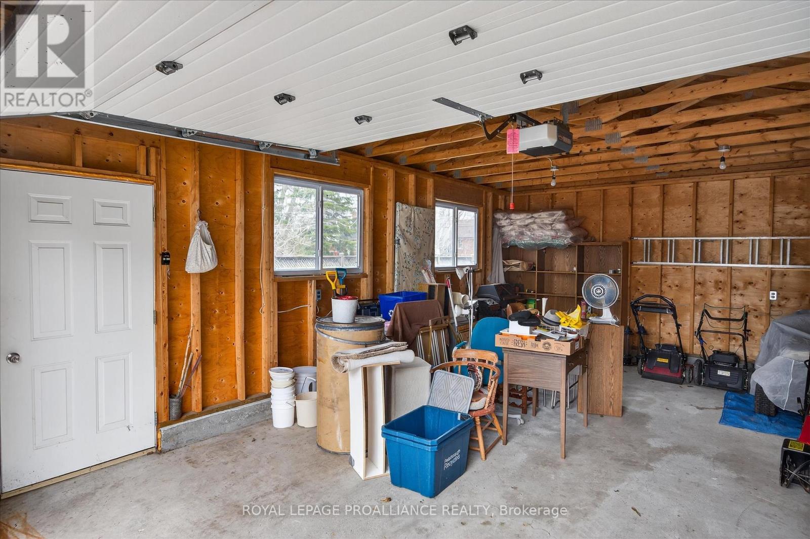 733 Cameron Street, Peterborough (Otonabee Ward 1), Ontario  K9J 4A1 - Photo 41 - X12970514