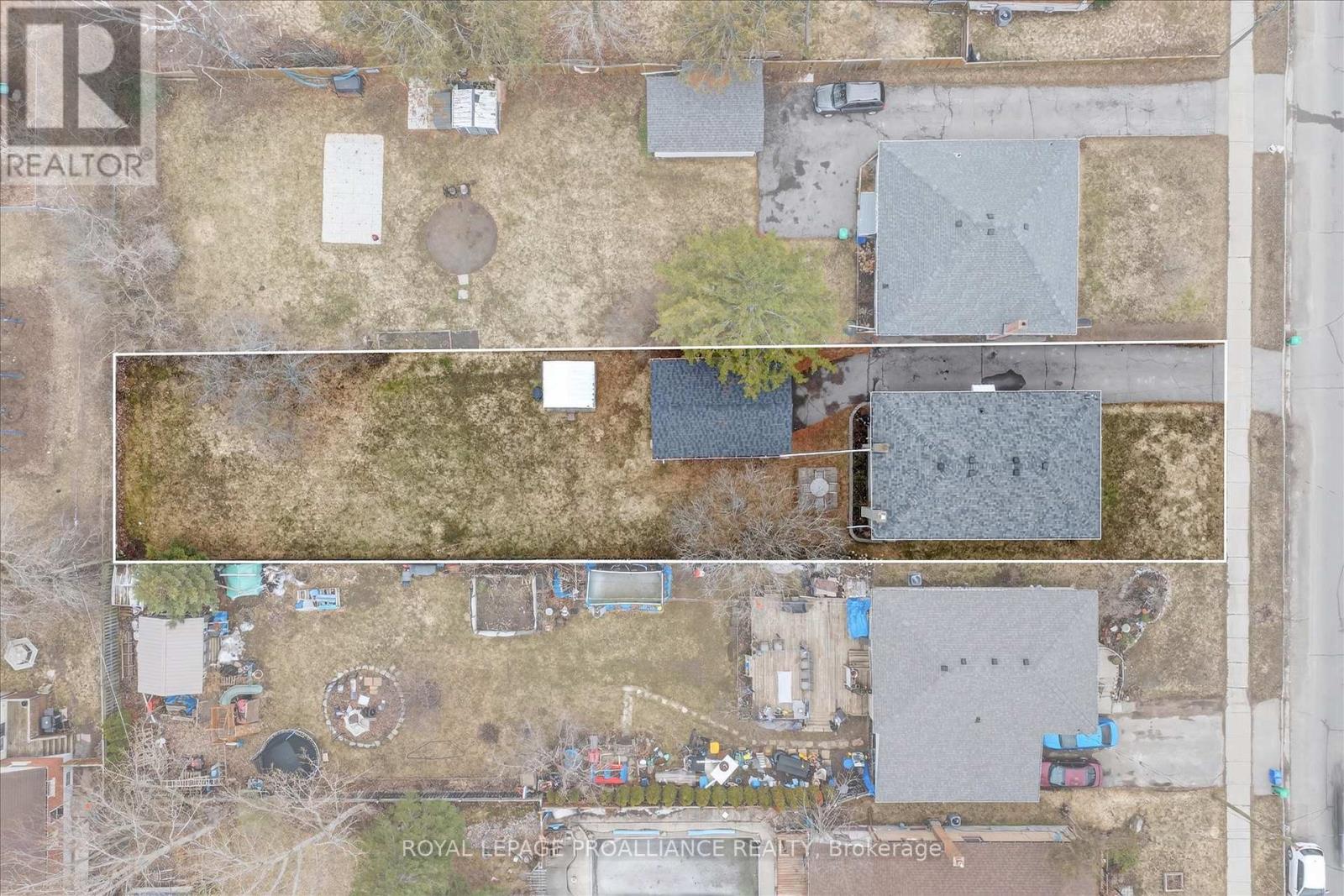 733 Cameron Street, Peterborough (Otonabee Ward 1), Ontario  K9J 4A1 - Photo 50 - X12970514