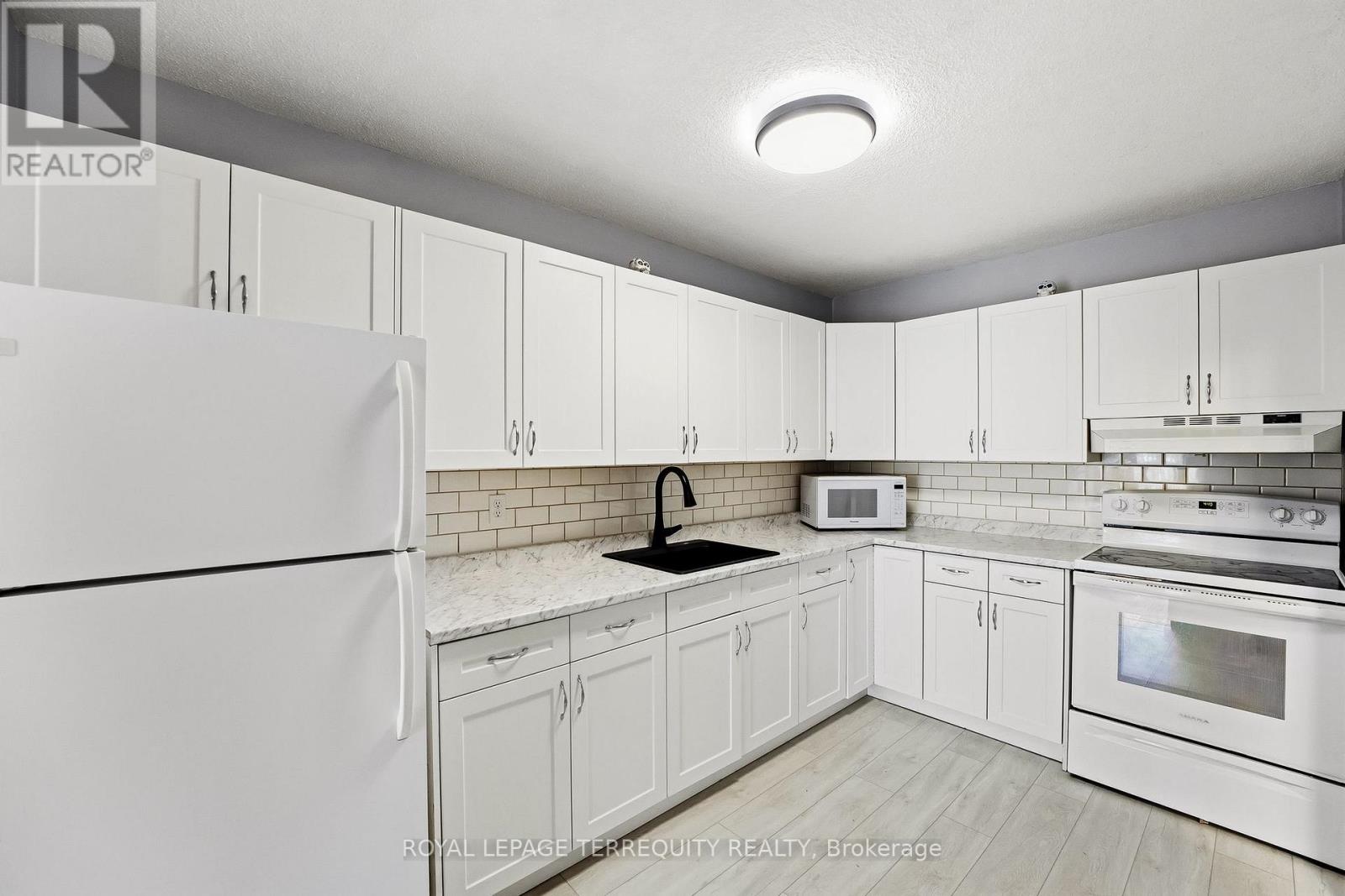 307 - 136 Ware Street N, Peterborough (Town Ward 3), Ontario  K9J 2B8 - Photo 18 - X12970382