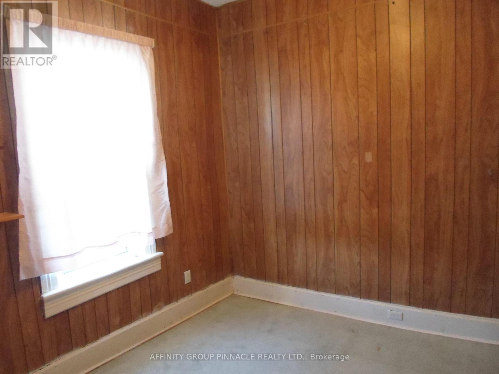 19 Kent Street E, Kawartha Lakes (Lindsay), Ontario  K9V 2C3 - Photo 10 - X12970732