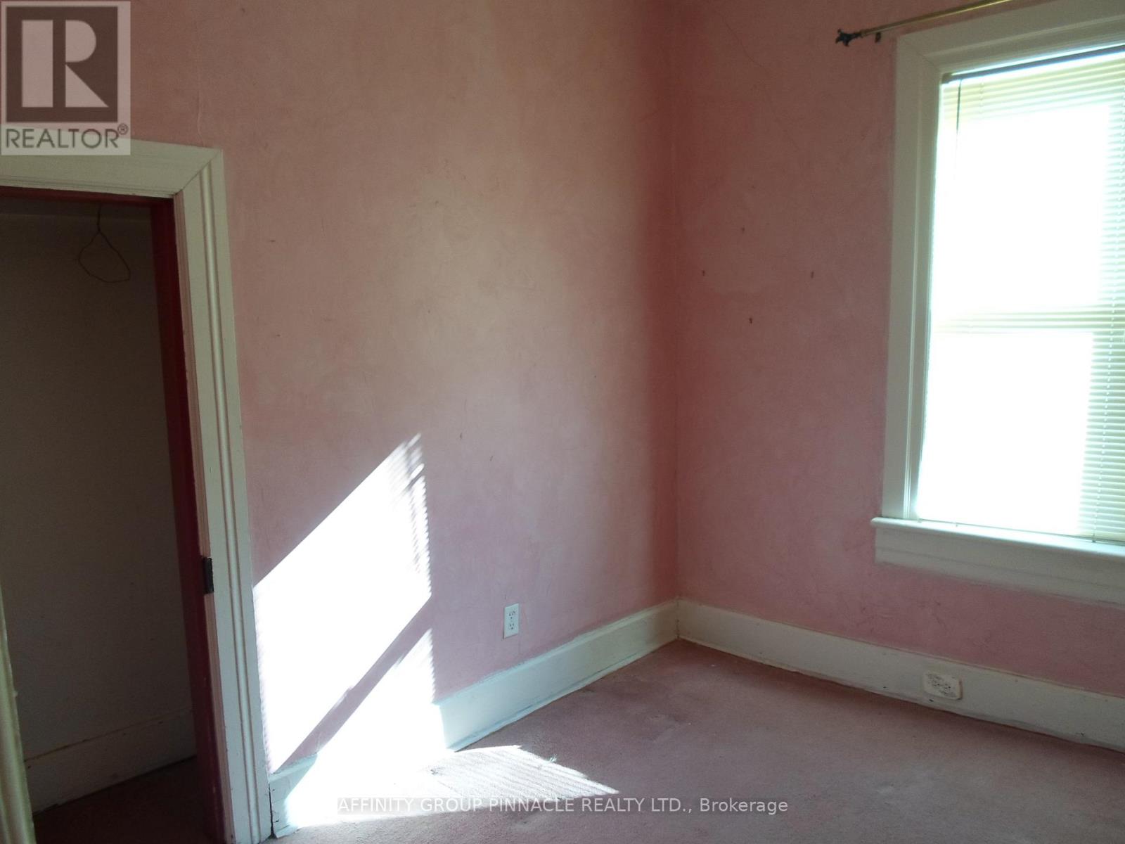 19 Kent Street E, Kawartha Lakes (Lindsay), Ontario  K9V 2C3 - Photo 11 - X12970732