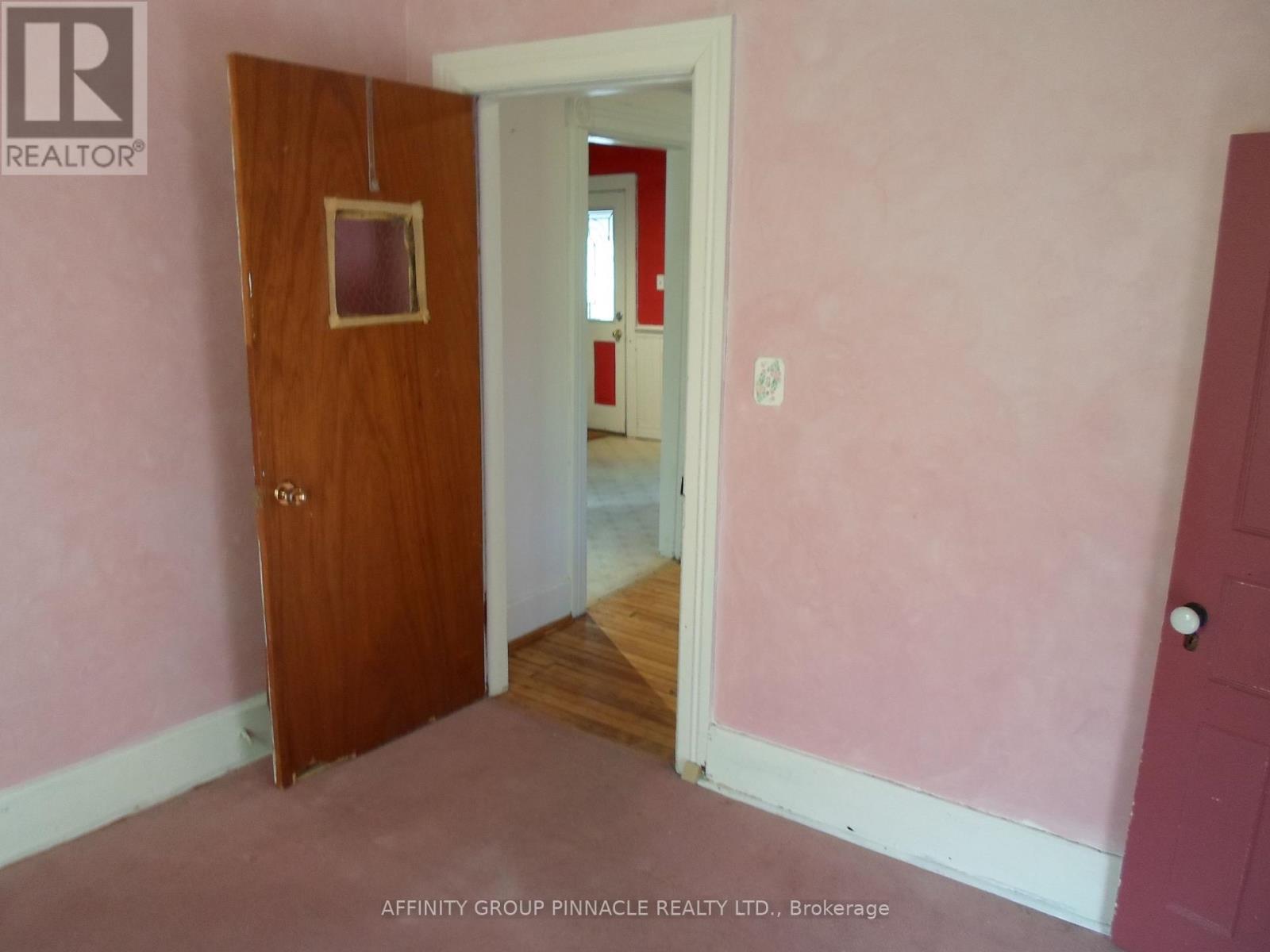 19 Kent Street E, Kawartha Lakes (Lindsay), Ontario  K9V 2C3 - Photo 12 - X12970732