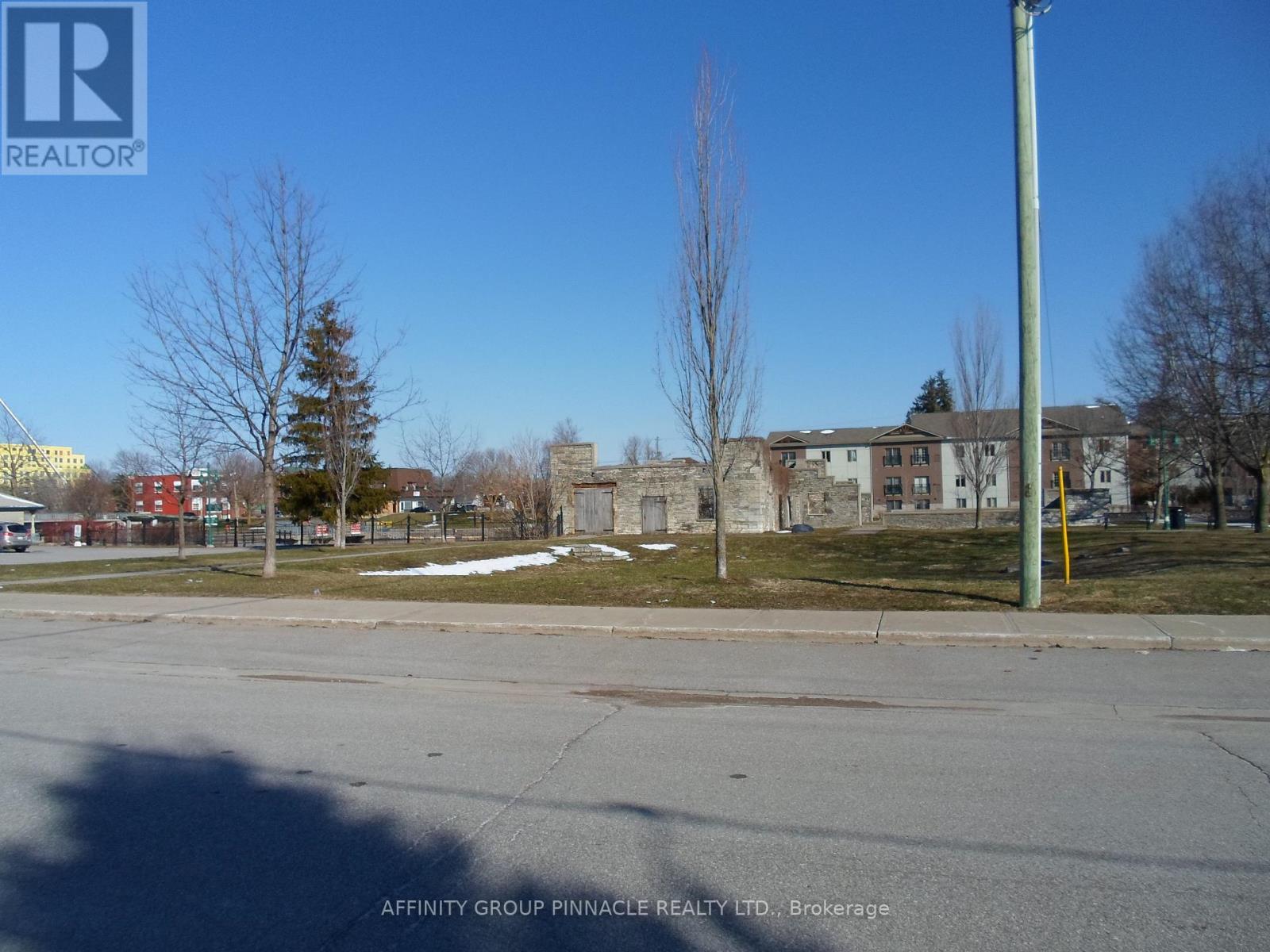 19 Kent Street E, Kawartha Lakes (Lindsay), Ontario  K9V 2C3 - Photo 18 - X12970732