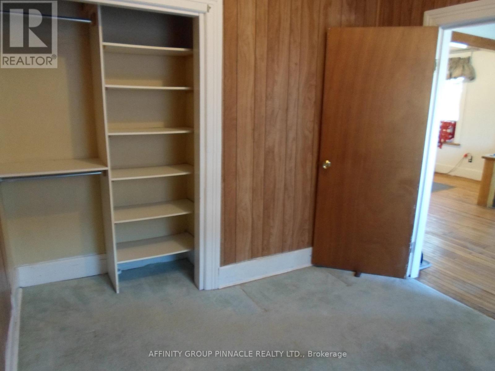 19 Kent Street E, Kawartha Lakes (Lindsay), Ontario  K9V 2C3 - Photo 9 - X12970732