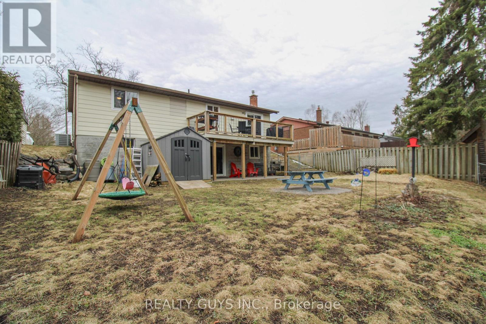 1594 Redwood Drive, Peterborough (Monaghan Ward 2), Ontario  K9K 1B4 - Photo 12 - X12971028