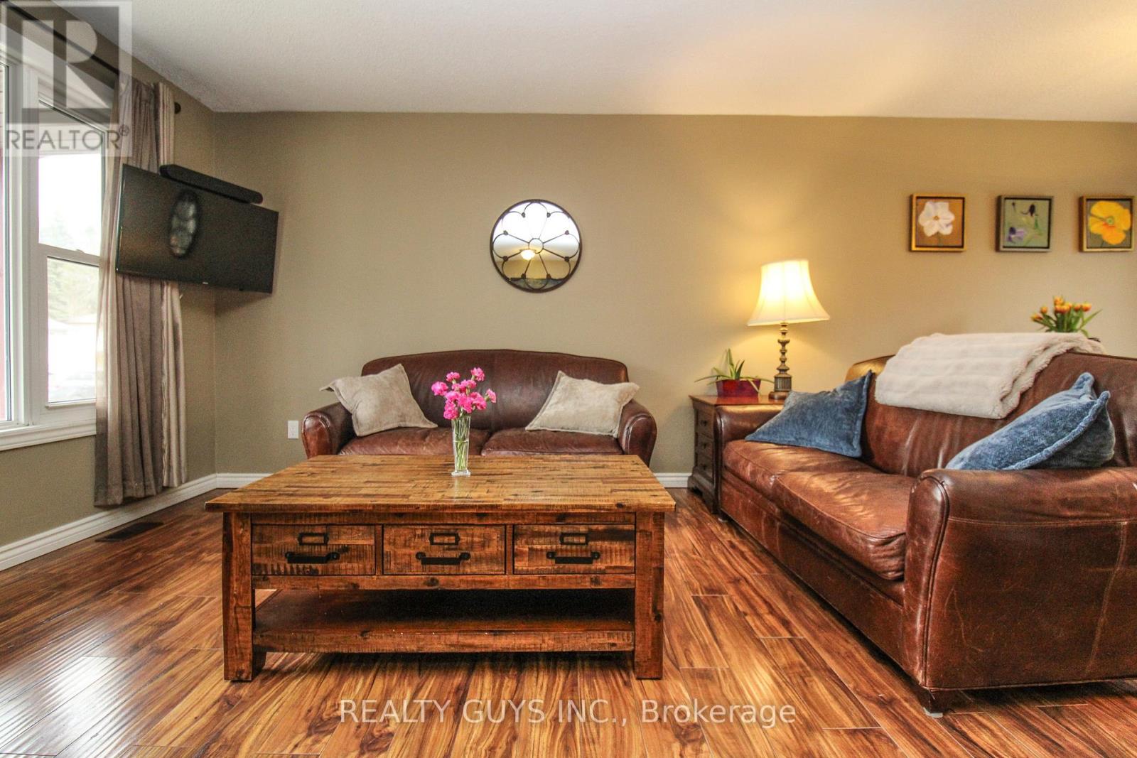 1594 Redwood Drive, Peterborough (Monaghan Ward 2), Ontario  K9K 1B4 - Photo 16 - X12971028