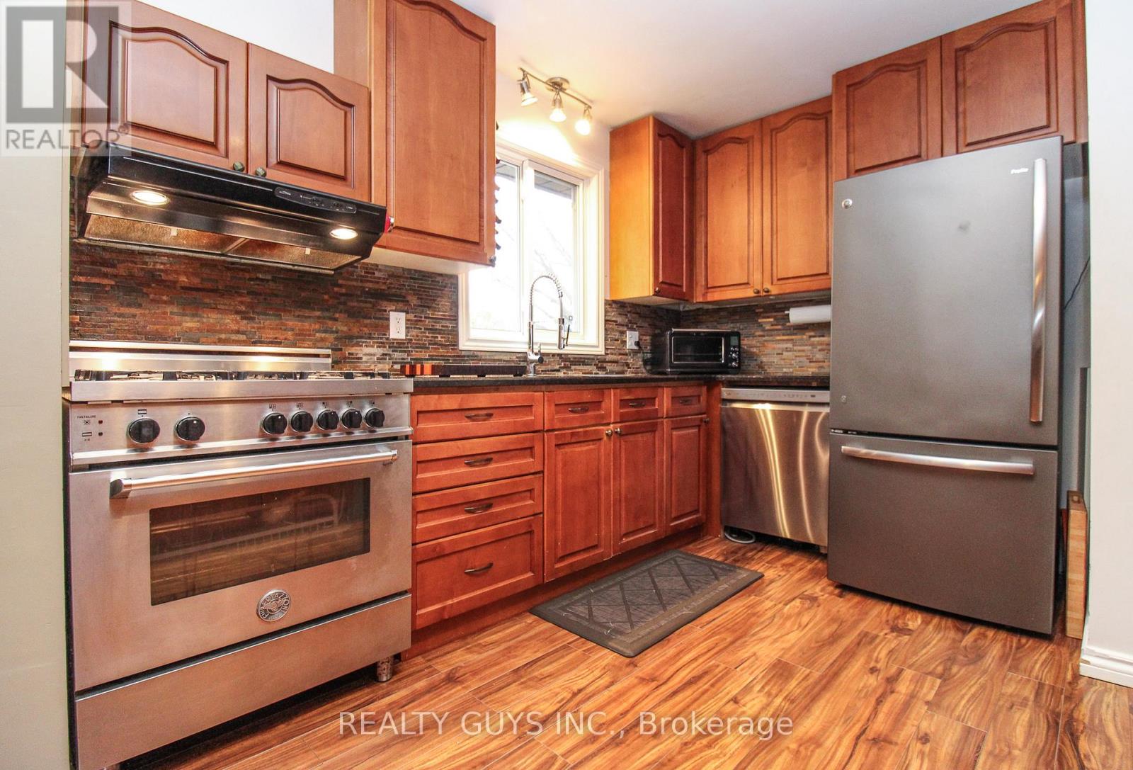 1594 Redwood Drive, Peterborough (Monaghan Ward 2), Ontario  K9K 1B4 - Photo 23 - X12971028