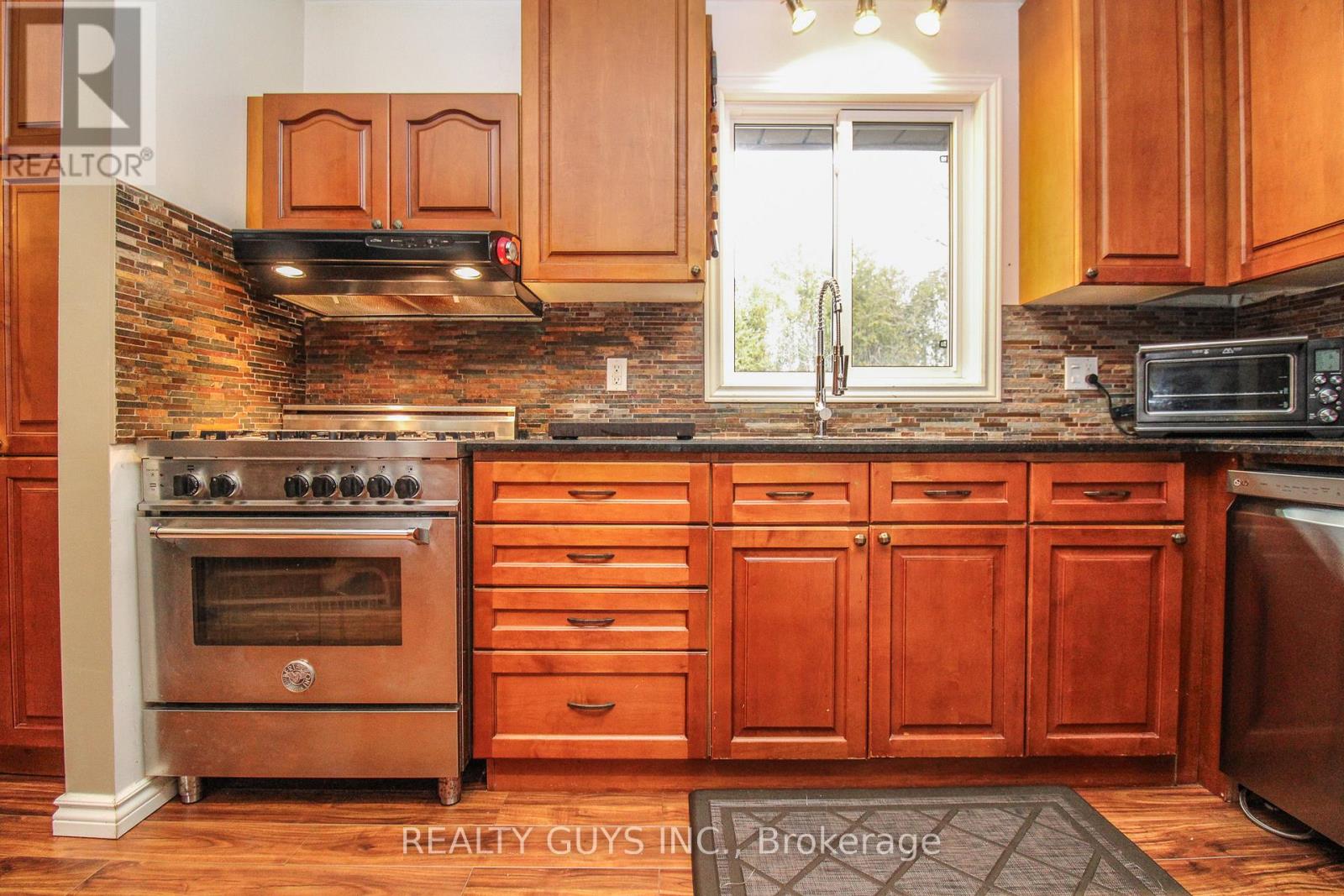 1594 Redwood Drive, Peterborough (Monaghan Ward 2), Ontario  K9K 1B4 - Photo 25 - X12971028