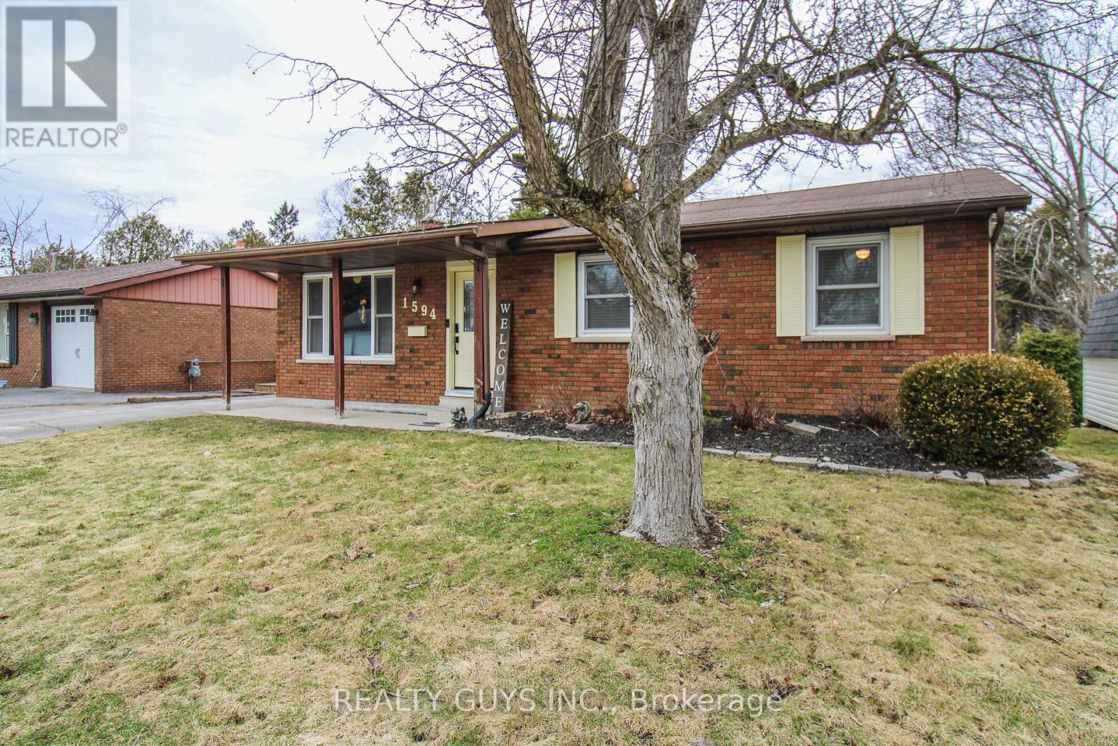 1594 Redwood Drive, Peterborough (Monaghan Ward 2), Ontario  K9K 1B4 - Photo 4 - X12971028