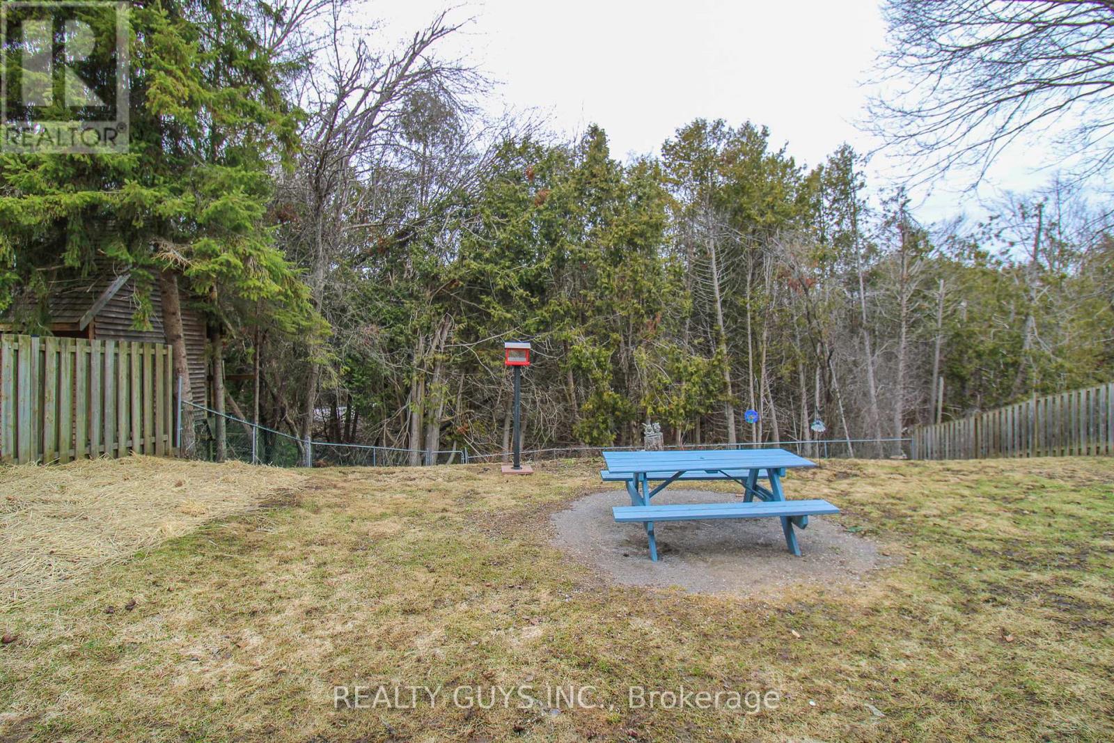 1594 Redwood Drive, Peterborough (Monaghan Ward 2), Ontario  K9K 1B4 - Photo 9 - X12971028